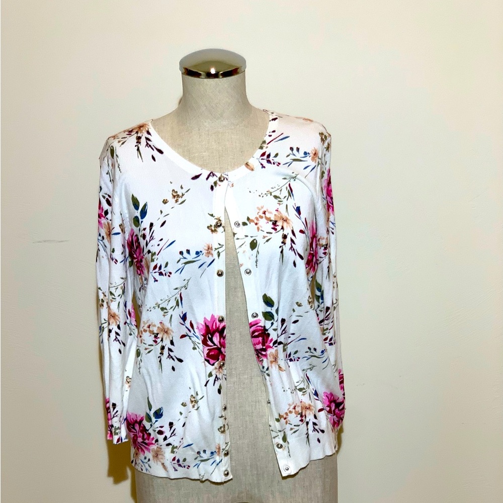 💥EUC‼️ Beautiful Floral Premise Cardigan - Size Small
